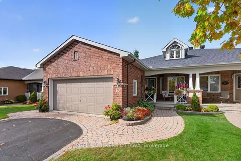 10 Waterthrush Crescent