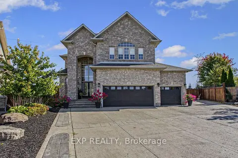 4 Playfair Court