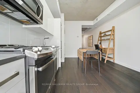 224 Lyon Street N 1009