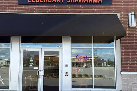 290 W Hunt Club Road