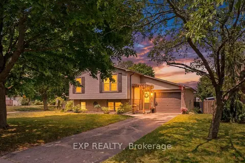 72 Crestlynn Crescent