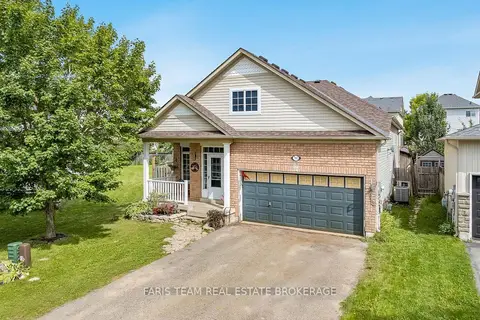 782 Greenwood Crescent