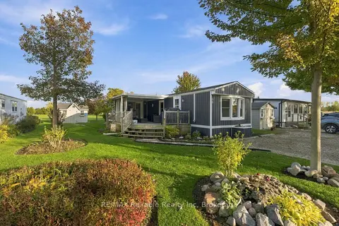 66 Leisure Way