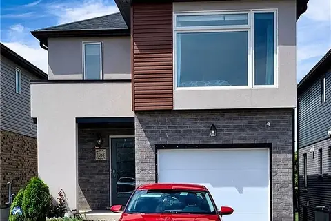 1855 Foxridge Crescent
