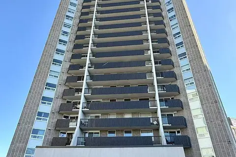 1380 PRINCE OF WALES Drive 606