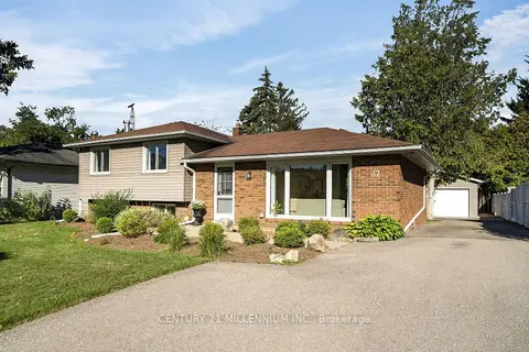27 Dundas Street W