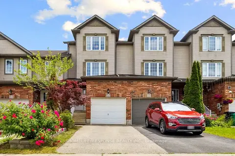 222 SOPHIA Crescent