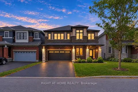 35 Hawks Landing Crescent