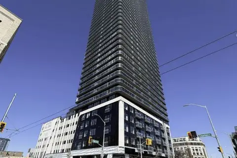 30 Francis Street S 905