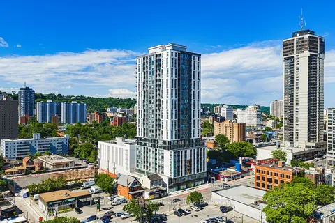 49 Walnut Street S 1203