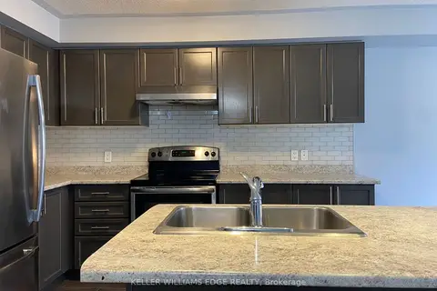 90 Bloom Crescent