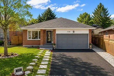 220 Killarney Grove