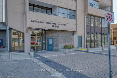 389 Dundas Street 2206