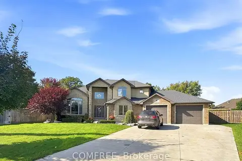 8 Marshwoods Boulevard