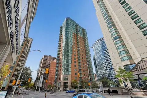 445 W Laurier Avenue W 302