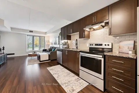 104 SUMMIT RIDGE Drive 106