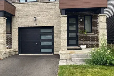13 SOUTHAM Lane