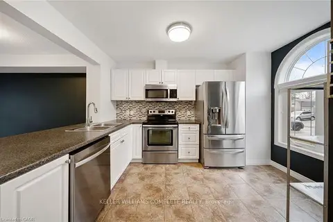 68A Main Street N 27