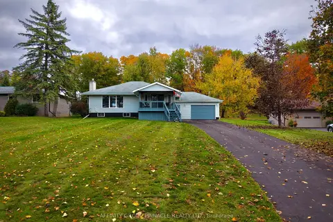 30 Cove Road