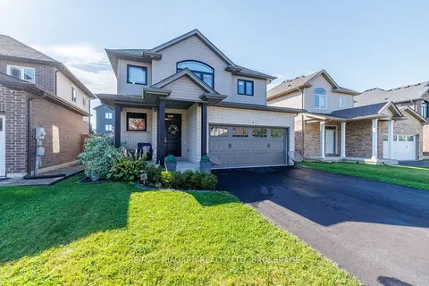 6 Bergenstein Crescent