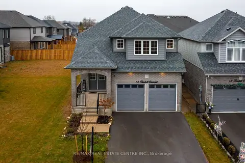 15 Tindall Crescent