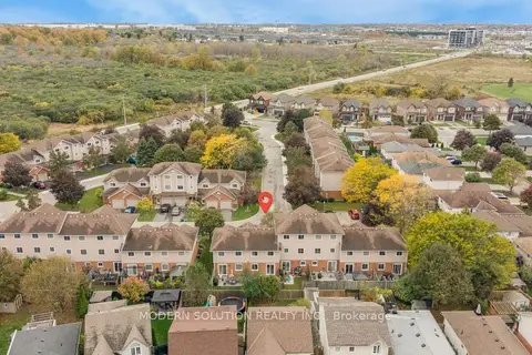 386 Highland Road W 23