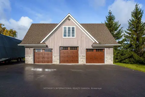 10 Deerfield Court Coach House