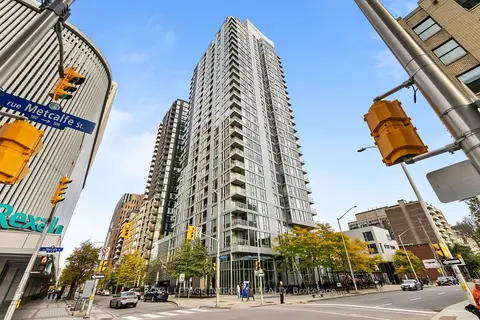 179 Metcalfe Street 1004
