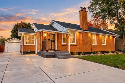 706 Rowntree Avenue