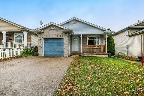 1082 Farnsborough Crescent