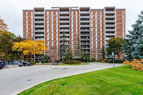 1968 Main Street W 902