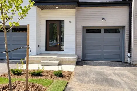110 Fergus Avenue 33