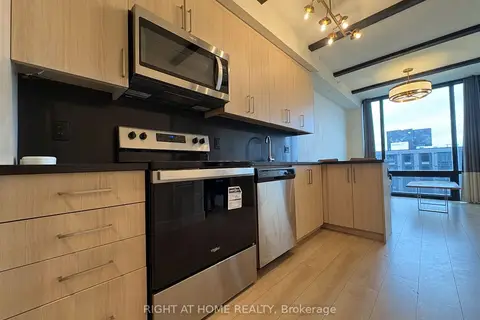 145 W Columbia Street W S- 2225
