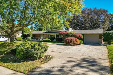 12 Baker Road N