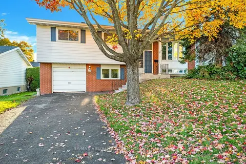 18 Silver Aspen Crescent