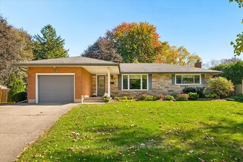 18 Evelyn Crescent
