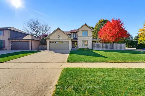 212 Stadacona Avenue
